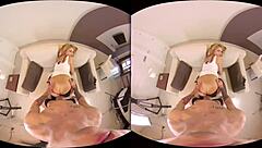 Hanna And Adrian In Virtual Reality