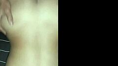 สาวใหญ่โค้งตัวรับเย็ดแบบบ้านๆ