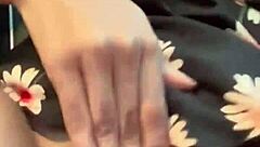 greluda 18 anos sucks pussy in hot licking session