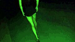 levo minha esposa para passear sem calcinha na praia de noite