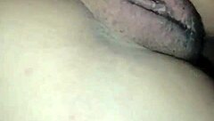 Moja žena razkazuje obrito pičko in velike joške za cumshot