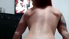 hot latina girl shaking her big brazilian ass twerking