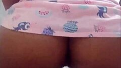 El culito mono de Kylie resiste doble anal salvaje