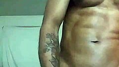 Puhu paskaa samalla kun runkkaan isoa mustaa kulliani 😏