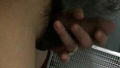 Моята мадам, ъъ, дава страхотен минет, нали?