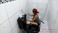 Hey, i cum on my sister-in-law's face while she cleans the bathroom