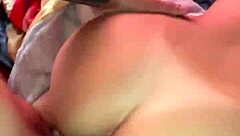 le pedi a mi novio que folle el culo de mi amiga latina