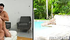 Hot Fun Time: Mellanie Monroe Giving Blowjob To Peter Green In POV