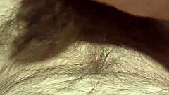 watch this soloboy shooting his cum all over?