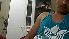 Girlfriend cums heavily after intense fucking with friend