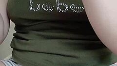 Watch this beautiful girl dance live on bigo 2