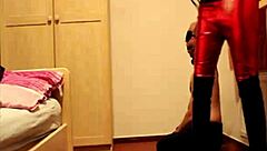 Cewek Submisif Diikat dan Dieksplorasi dalam Permainan Fetish Malam Ini