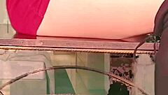 Mala Dvojka se frota fuerte el coño depilado