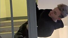 この男がオナニーしてるのを見て、私も参加して彼を上手く吸った