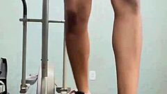 Corajosa смотрит смелое лизание пизды в зале