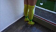 莱恩巴西被紧紧绑在巴西BDSM奴隶场景