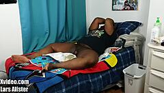 Ebony diaper wetting 😊