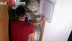 Agarro a Mi Esposa en la Lavadora, en la Ducha, y en Toda la Casa la Cojo