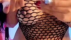 ماستربيشن كس ليزبيان شهي وهي جالسة بلبان في البوق