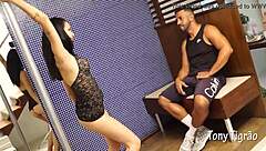 Oye, ¿cuál es el secreto de ese baile en barra en Contos do Proibido Ep 2 con Tony Tigrão y Teh Angel?