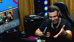 Martina Oliveira Gets Horny Watching Ruan's Big Cock in Public Interview.