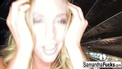 Sarışın hatun Samantha büyük memeleri ve götüyle azdırıyor