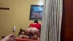 culona cheats on her husband with a group of swingers