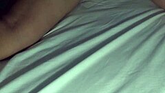 Sesi Pijatan Relaks untuk Istri