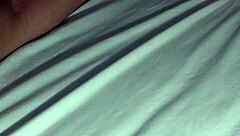 아내를 위한 편안한 마사지 세션