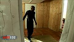 Zwarte babe met grote tieten Donna Red geneukt door enorme zwarte lul 😍