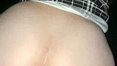 Aile yemeği için hazırlanıyor iri siyah yarrakla