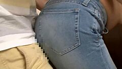 Pantat besar cutie Jepun keluar untuk aksi raw luar!