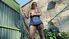 touching myself outdoors while smoking in public