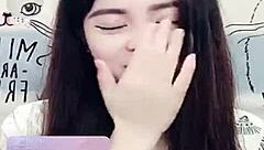 Jin Xinh Bunny Performs Live Show with Full Face While Talking