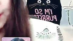 Jin Xinh Bunny Performs Live Show with Full Face While Talking