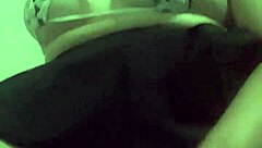 watch this putinha playing with her ass