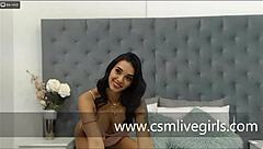 Quer Dançar com Mollyas no Show Anal de Webcam Latina?