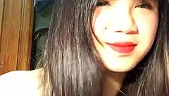 gái chơi bigo hở háng trong buổi livestream