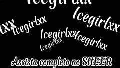 I Rubbed His Cock Until He Came on My Tits 😍