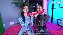 巨乳リア・ゴッティとジアンナ・ディオールが互いの濡れたタッチを渇望