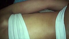 Latina Punggung Besar Telan Batang Hitam Besar Hisap Dan Gaya Anjing