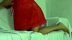 Sexo oral esposa babydoll rojo chupan coño cabalga