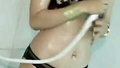 e trang nguyen boldly reveals in bath chat