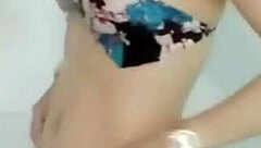 e trang nguyen boldly reveals in bath chat