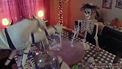 Can Step Mom Seduce Her Daughter?