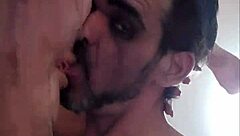 おもちゃとモンスターちんぽで素晴らしいファックセッション