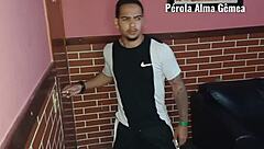 Oh tidak! Gadis hitam muda hampir kena tangkap hisap batang besar jiran oleh suami!