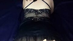 Saya tengok anime Naruto dan jadi horny, sekarang onani dengan mainan macam sundal