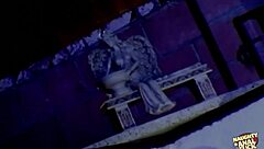 Öisellä ulkoilmalla muhkeatissinen blondi himoitseeko syväkurkkua?