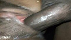 Quella figa stretta implora un cazzo duro